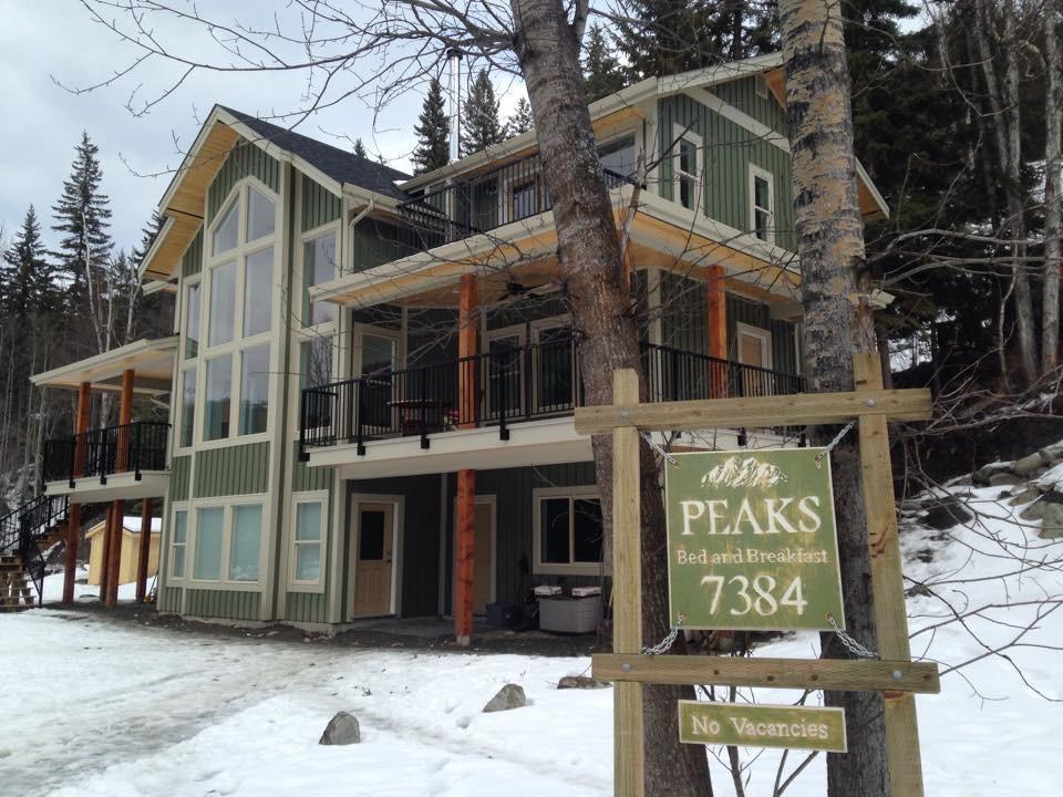 Peaks Bed And Breakfast Sun Peaks Exterior photo